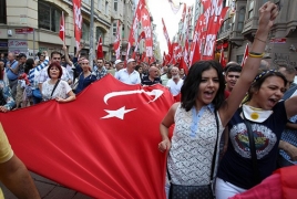 Проживающие в Австрии турки провели акцию протеста против открытия в стране памятника жертвам Геноцида армян
