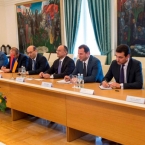 ����: stickers.panarmenian.net