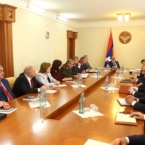 ����: stickers.panarmenian.net