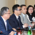 ����: stickers.panarmenian.net