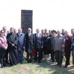 Армянский меценат установил в Казахстане хачкар в память о репрессированных советских женщинах