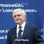 ����: stickers.panarmenian.net