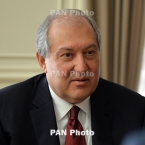 ����: stickers.panarmenian.net