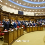 ����: stickers.panarmenian.net