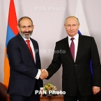 Armenia's Pashinyan, Russia's Putin talk over the phone