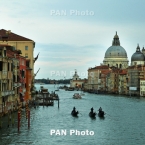 ����: stickers.panarmenian.net