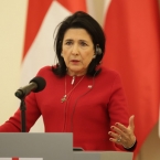 Georgian President “regrets” she didn’t get to meet Armenian PM