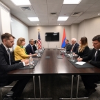 ����: stickers.panarmenian.net