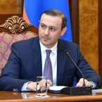 Секретарь Совбеза Армении отправится в командировку в Великобританию