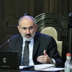 Փաշինյանը դժգոհել է ճանապարհների որակից․ «Բյուջեի գումարները դրել ենք տիղմի տակ»