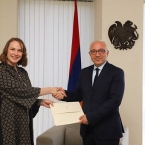 ����: stickers.panarmenian.net