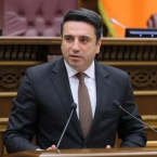 ����: stickers.panarmenian.net