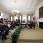 ����: stickers.panarmenian.net