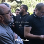 ����: stickers.panarmenian.net