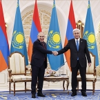 ����: stickers.panarmenian.net