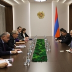 ����: stickers.panarmenian.net