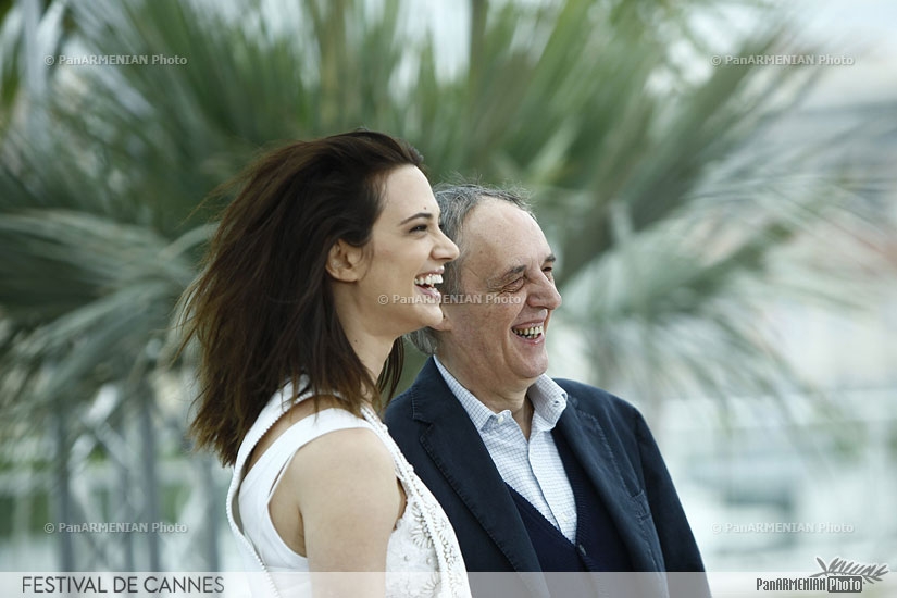 French journalist Stephane Guillon R and his wife Muriel Cousin