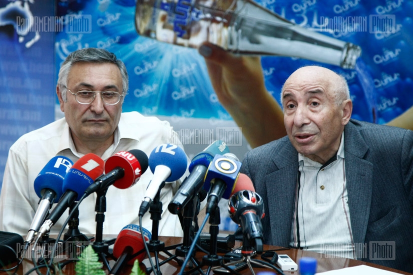 Press conference of historians Babken Harutyunyan and Edik Minasyan