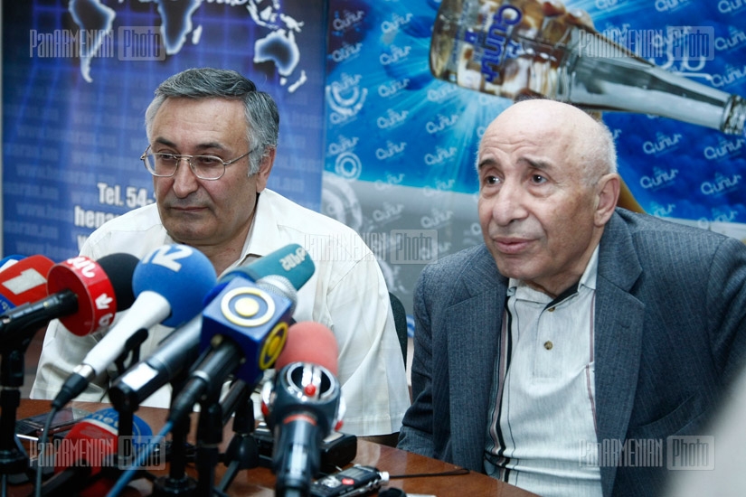 Press conference of historians Babken Harutyunyan and Edik Minasyan
