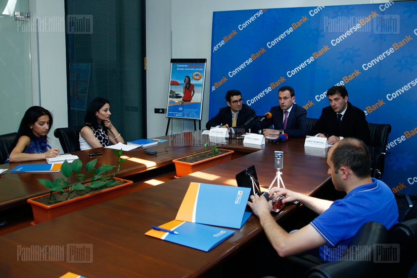 Կոնվերս բանկի ներկայացուցիչների ասուլիսը
