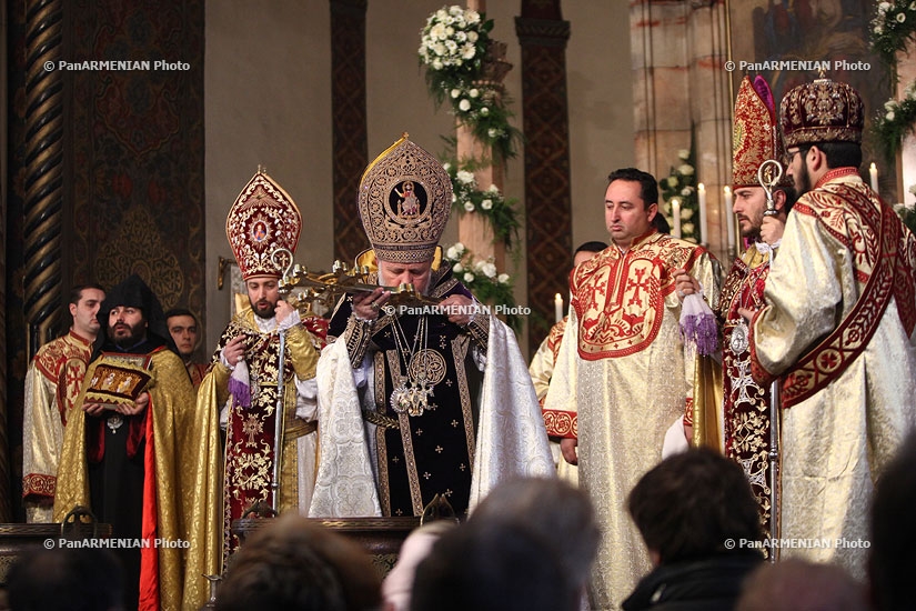 Սուրբ Ծննդյան պատարագը Մայր Աթոռ Սուրբ Էջմիածնում