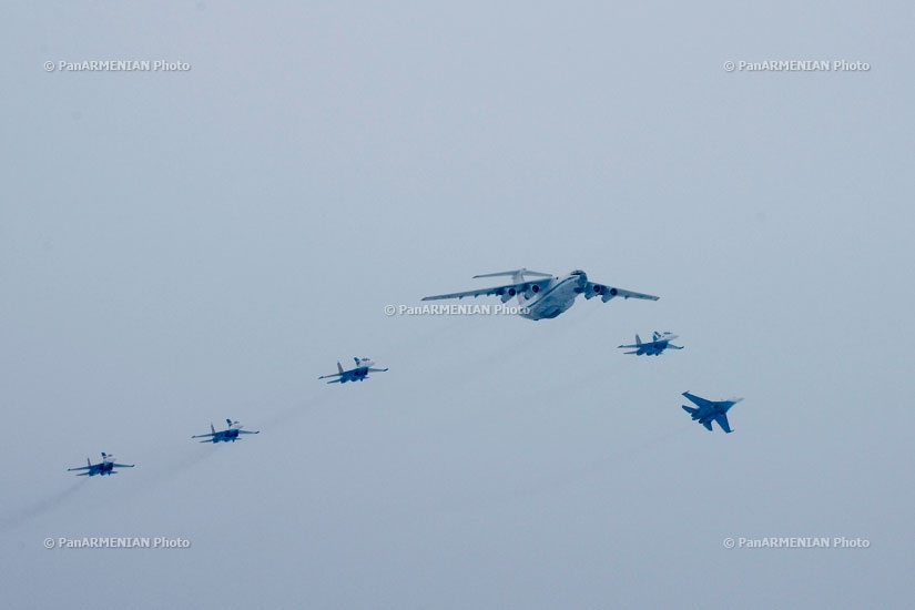 «Էրեբունի» ռազմական օդանավակայանից մեկնարկել է Ռուսաստանի ռազմաօդային ուժերի «Ռուսական վիտյազներ» ավիացիոն խմբի բացառիկ ավիացուցադրությունը