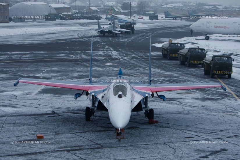 «Էրեբունի» ռազմական օդանավակայանից մեկնարկել է Ռուսաստանի ռազմաօդային ուժերի «Ռուսական վիտյազներ» ավիացիոն խմբի բացառիկ ավիացուցադրությունը