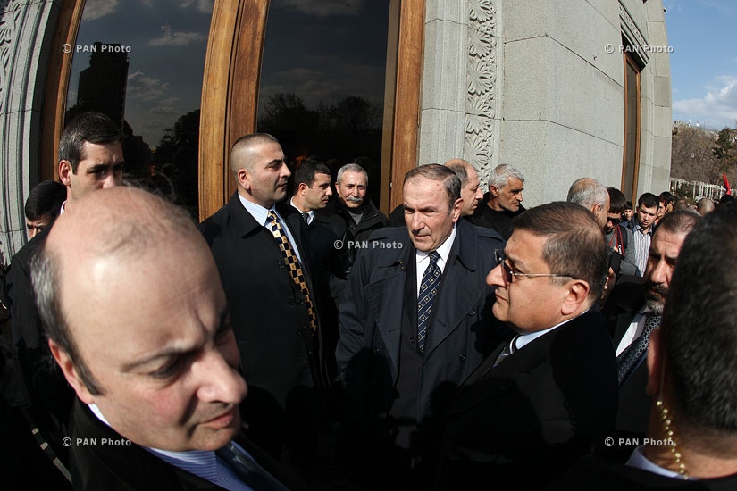 ՀԱԿ. Մարտիմեկյան հանրահավաք