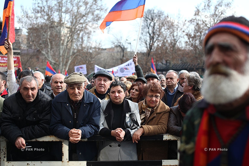 ՀԱԿ. Մարտիմեկյան հանրահավաք