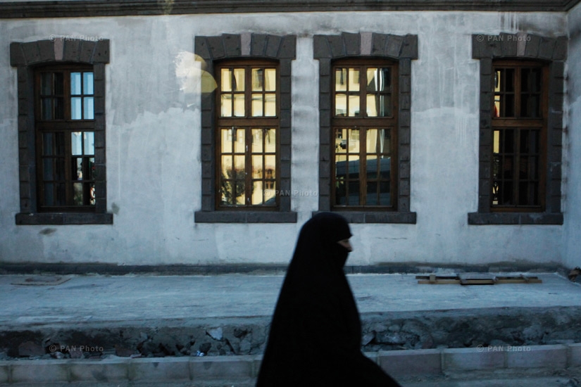 A women in a hijab on the streets of Erzrum. Erzrum is the largest city in the region, with a population of around 300,000 Turks and Azerbaijanis