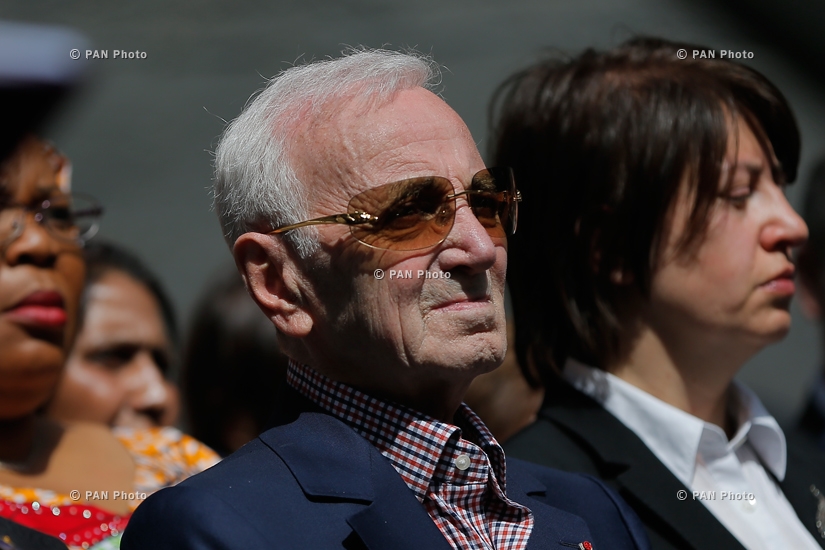 101st anniversary of Armenian Genocide: President Serzh Sargsyan, Catholicos Karekin II, Charles Aznavour and George Clooney pay tribute to the victims 