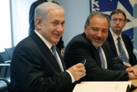PM Netanyahu closes last-minute deal to form new Israeli govt.