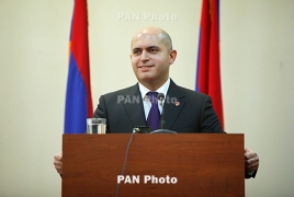 Армянские школьники поедут в Баку на олимпиаду по химии: Сопровождать из будет лично министр образования