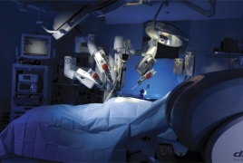 Хакеры способны взломать хирургические роботы во время операции
