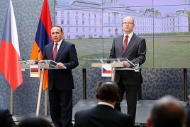 Премьер Чехии выступает за упрощение для граждан Армении визового режима со странами ЕС