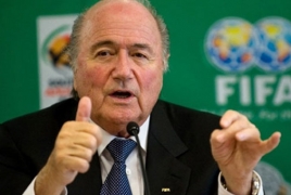 Европарламент одобрил адресованный Блаттеру призыв незамедлительно покинуть пост президента ФИФА