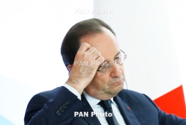 Hollande calls for economic government for eurozone