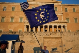 Греческий парламент принял закон о реформах, необходимый для получения новой помощи от кредиторов