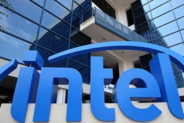Intel hits upgrading problems, delays changes to chip making