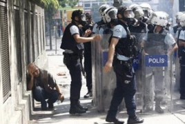 В турецком Диярбакыре произошли ожесточенные столкновения с полицией: Народ возмущен произошедшими терактами