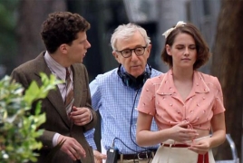 1st look at Kristen Stewart, Jesse Eisenberg in Woody Allen's new film