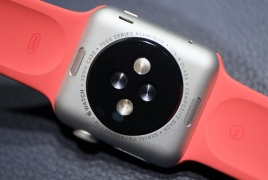 «Умные» часы Apple Watch спасли жизнь американскому футболисту