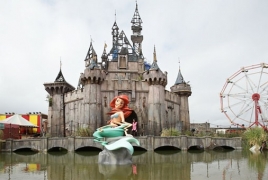 Banksy's Dismaland theme park to make shelters for migrants in Calais
