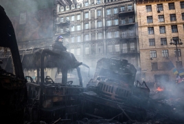 Ukraine government, rebel report renewed fighting