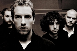 Coldplay covers John Lennon's “Imagine” for Paris at L.A. concert
