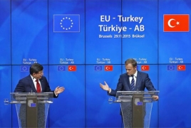 EU, Turkey ink deal to stem migrant flow to Europe