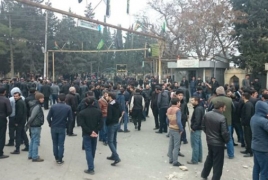 Бетонные блоки и автоматчики: Блокада азербайджанского Нардарана распространилась на соседние поселки