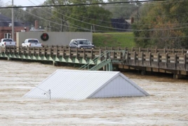 Al least 43 die in U.S. floods over Christmas holiday weekend