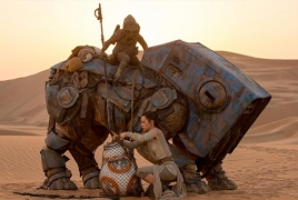 “Star Wars” tops $1 billion globally at record pace