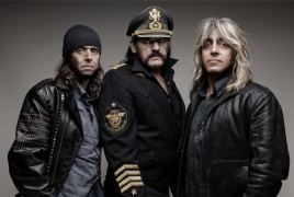 Motorhead frontman Lemmy Kilmister dies at 70